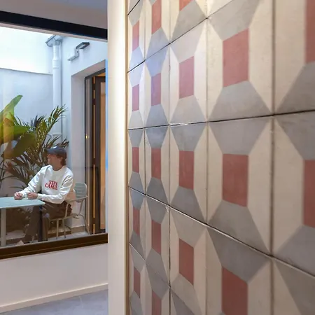 Camila אכסניה *