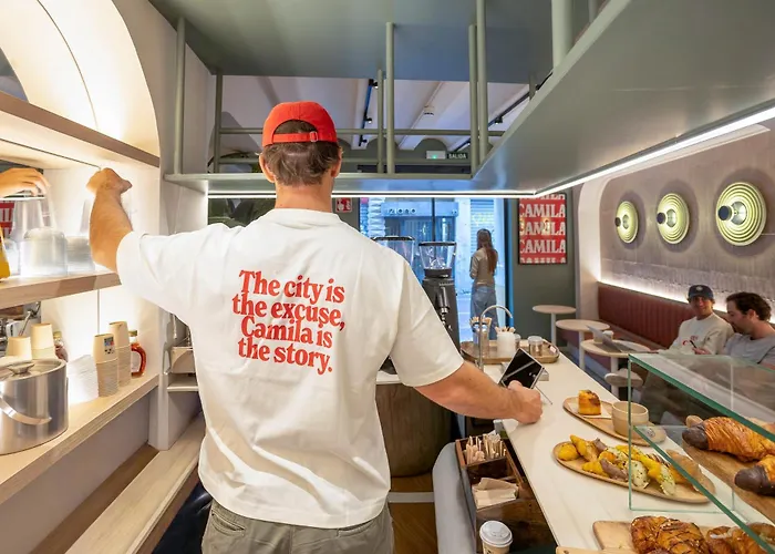 ホステル Camila バレンシア